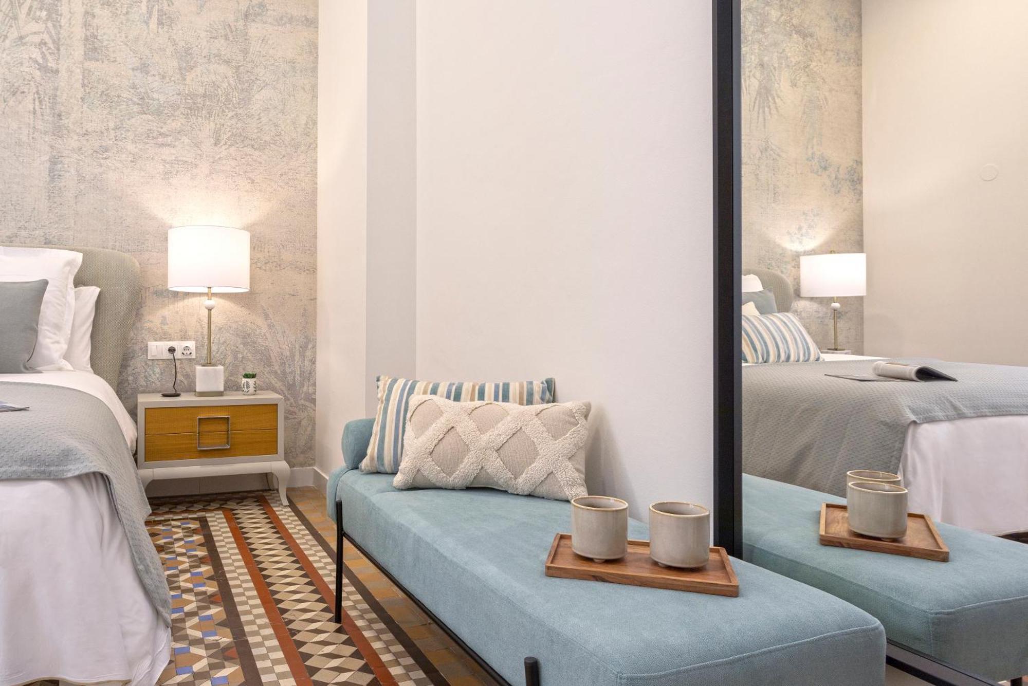 Genteel Home Larios Malaga Exterior photo