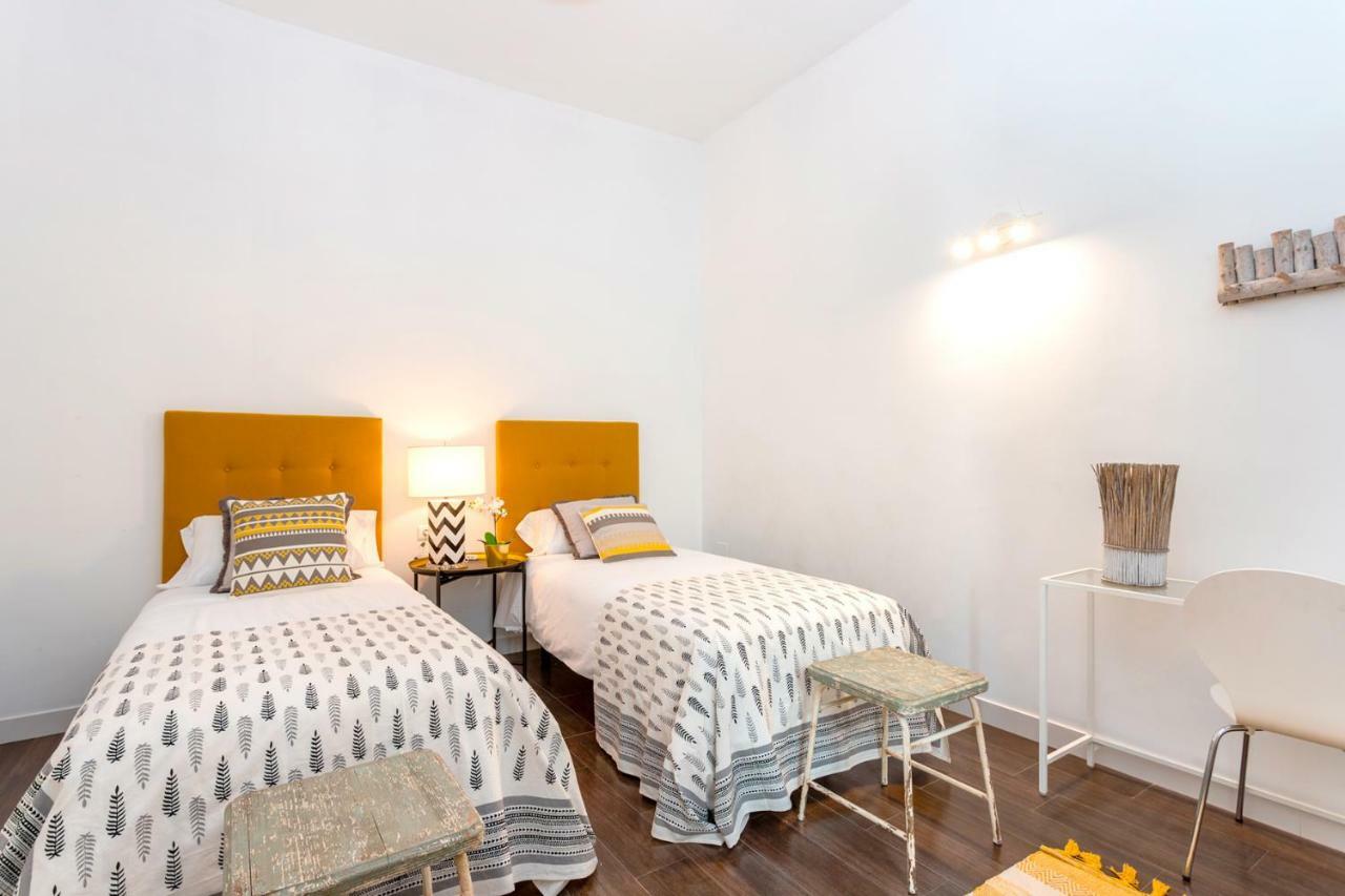 Genteel Home Larios Malaga Exterior photo